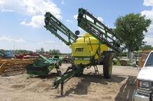100' FAST 9600 SUSPENDED BOOM 1,350 GALLON SPRAYER, hyd. pump, triple nozzles, rinse tank,