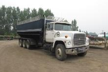 1985 FORD 9000 TRI AXLE w / 24' HART COMBO BOX, Cummins, 9 spd., roll tarp,  Dale @ 701 360-2134