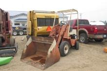 DIPPER LOADER, Ford gas motor, frt. wheel drive, large bucket, runs good
