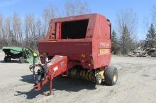 NEW HOLLAND 688 ROUND BALER, 540 PTO,  works OK