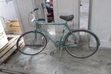 JOHN DEERE FULL SIZE BOYS BIKE