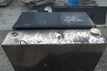 110 GALLON SERVICE TANK w / NEW 10 GALLON FILL-RITE HAND PUMP & TOOL BOX