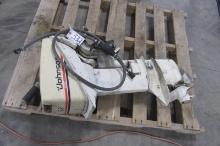 JOHNSON 9.9 OUT BOARD