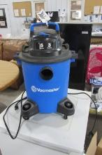 NEW VACUMASTER 2-3 GALLON VAC  w / accessories