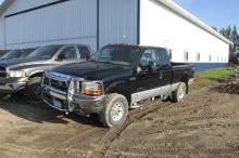 2001 FORD F-250 EXT. CAB LONG BOX 4 WD, 7.3 power stroke, auto, spray on bed liner, brush guard,