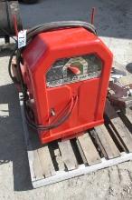 LINCOLN 225 AMP WELDER