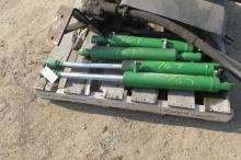4- JOHN DEERE 4038 SPRAYER BOOM CYLINDERS