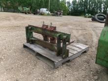 LOADER MOUNT 35" PALLET FORK ATTACH.