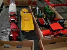 JOHN DEERE 70, JOHN DEERE 10 or 20 SERIES,CASE, KABOTA, VOLVO , CIH TOYS