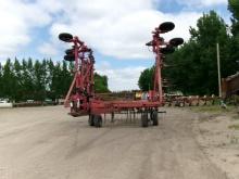 39' WILRICH 4400 CHISEL PLOW,  wing tandems, 3 bar Wilrich harrow