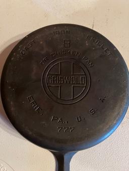 Griswold #8 Cast Iron Skillet w/Lid