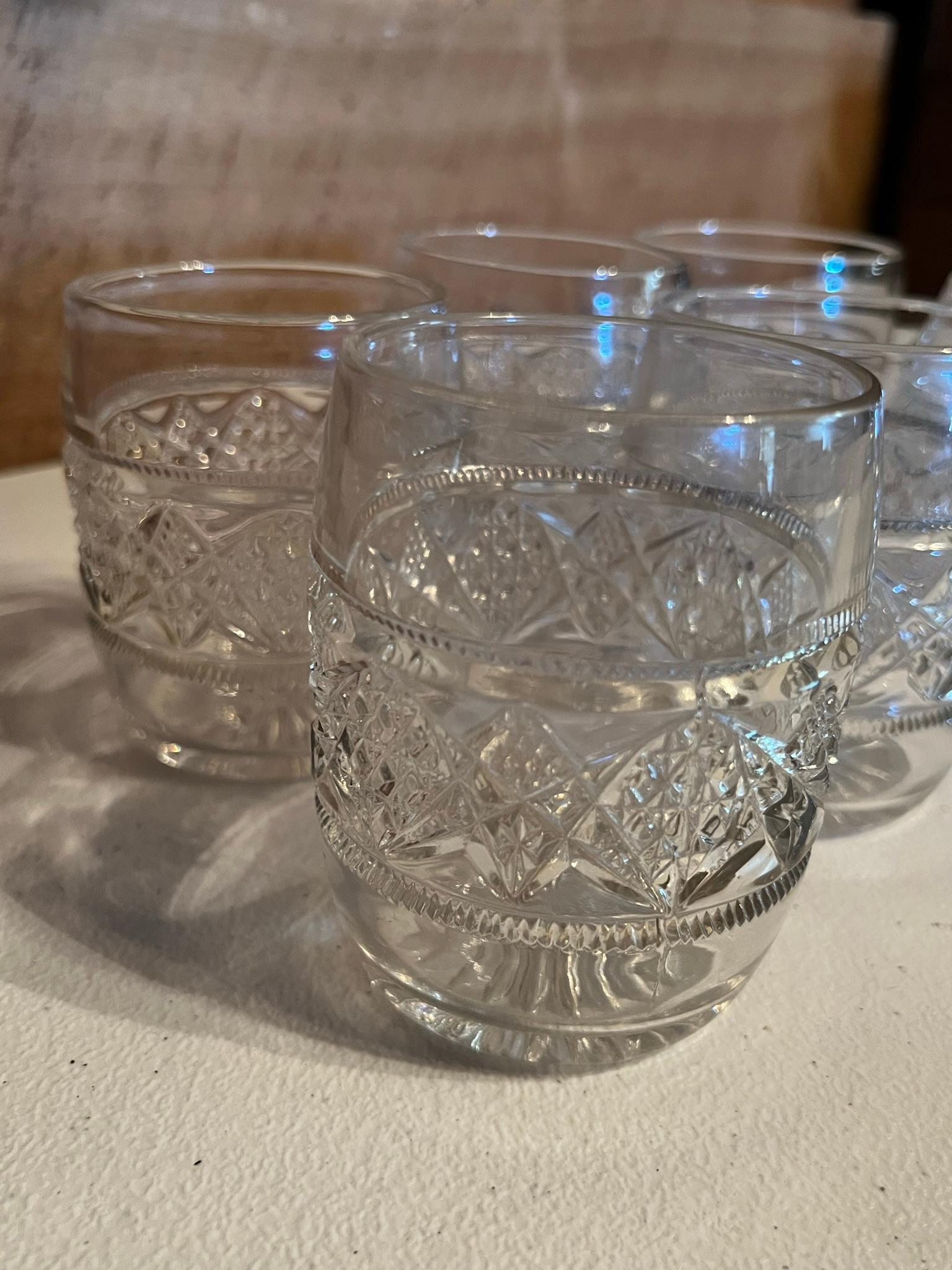 Clear Glassware-Pitchers and Glasses
