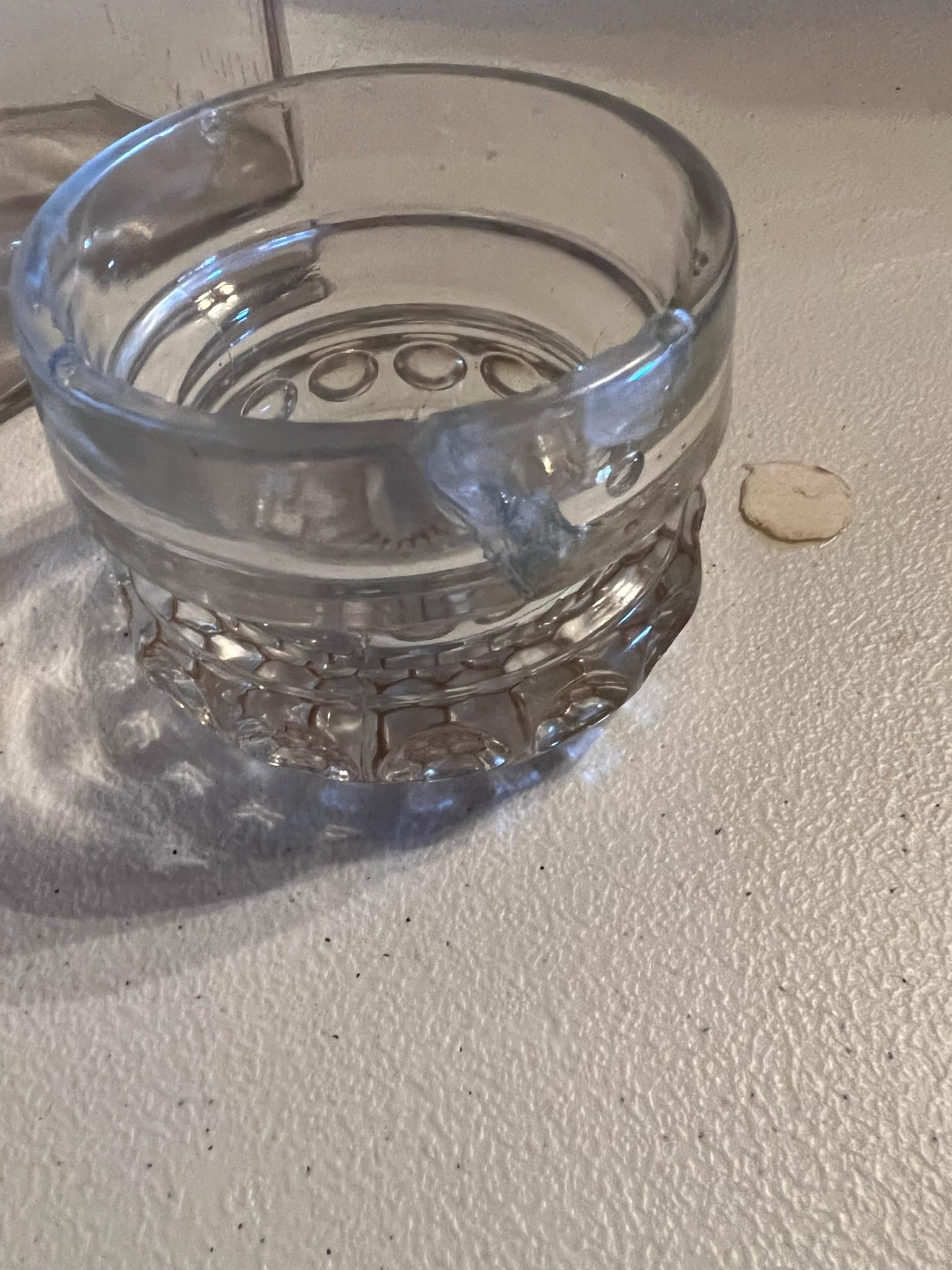 "Kis-Me" Gum Jar