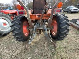 Kubota L2250 Tractor w/Bushhog Loader