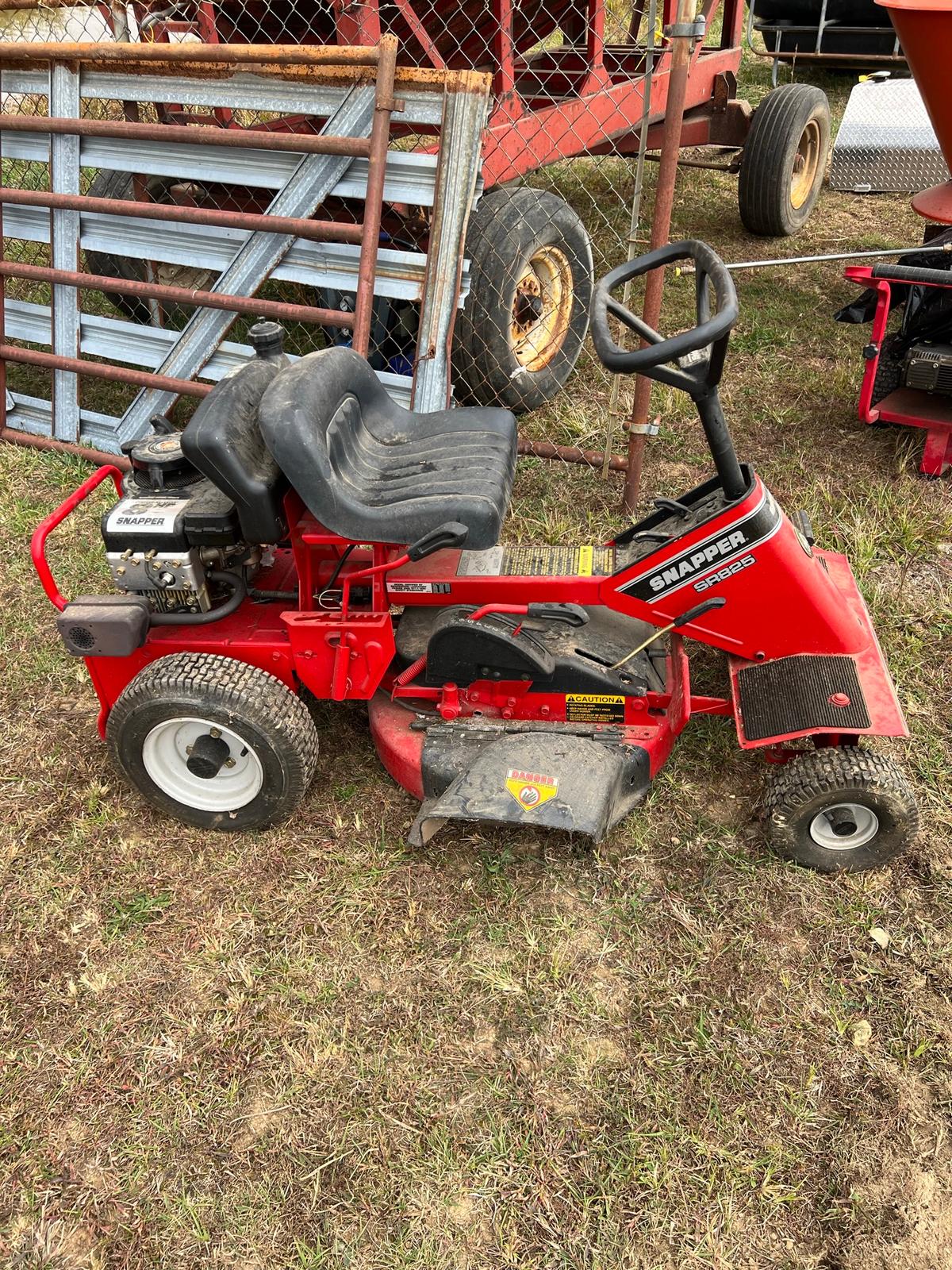 Snapper SR825 Riding Lawn Mower