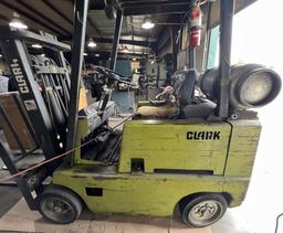 Clark Tow Motor