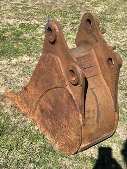 Edge Backhoe Bucket