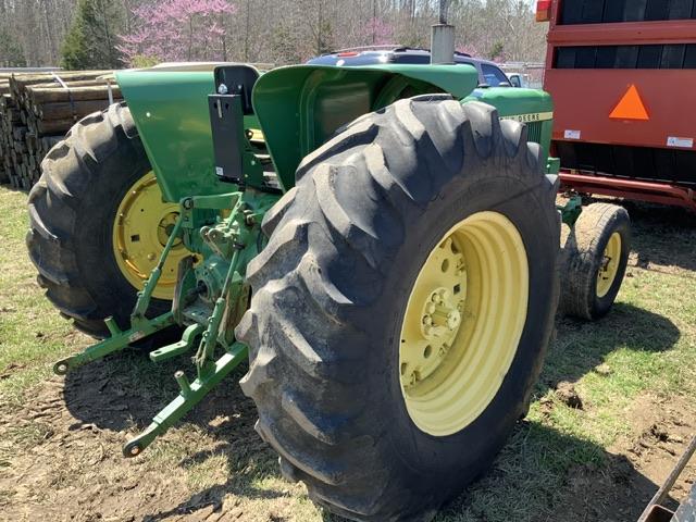 JD 2640 Tractor