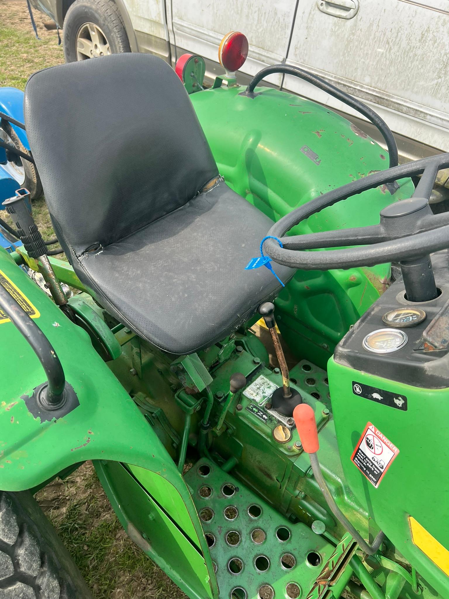 JD 850 Diesel Tractor