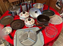 Pots & Pans & Cookware