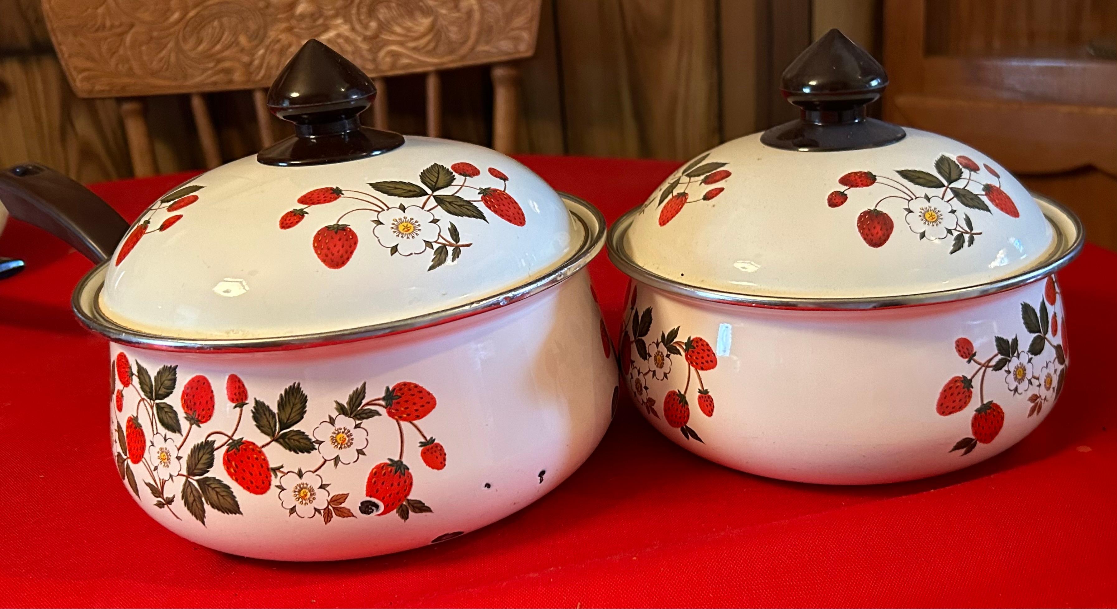 Pots & Pans & Cookware