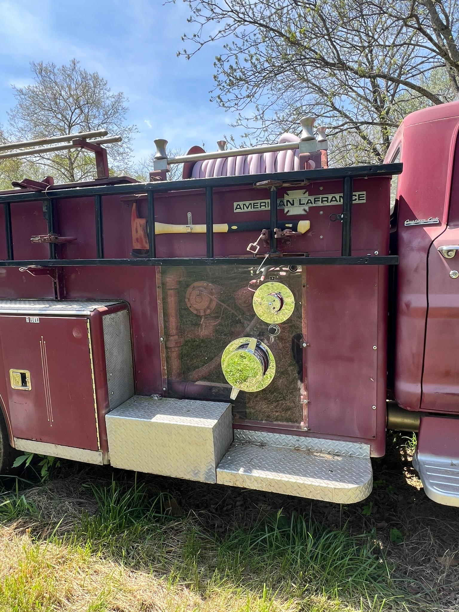 1971 Ford F750 Custom Cab Fire Truck