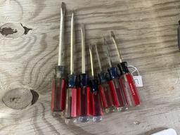 Craftsman & Husky Flat Screwdrivers (7 pcs)