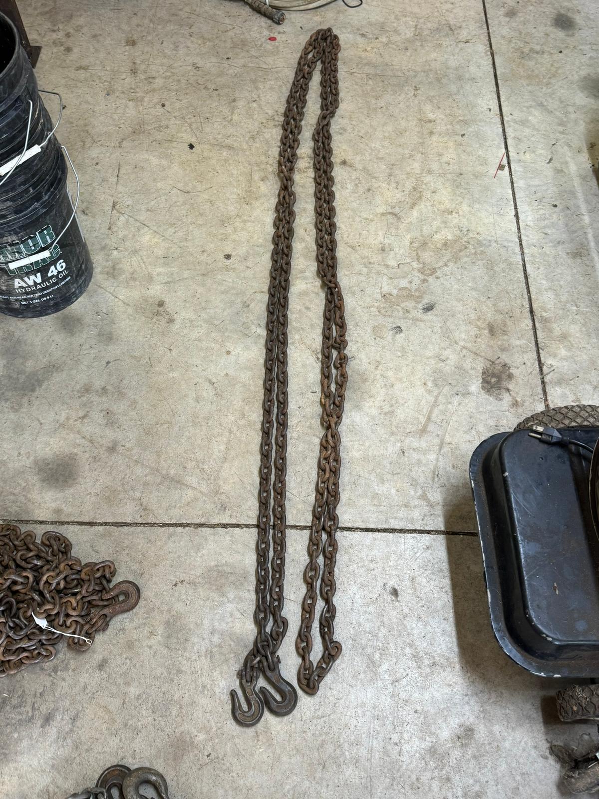 5/16" Chain w/2 Hooks-24'