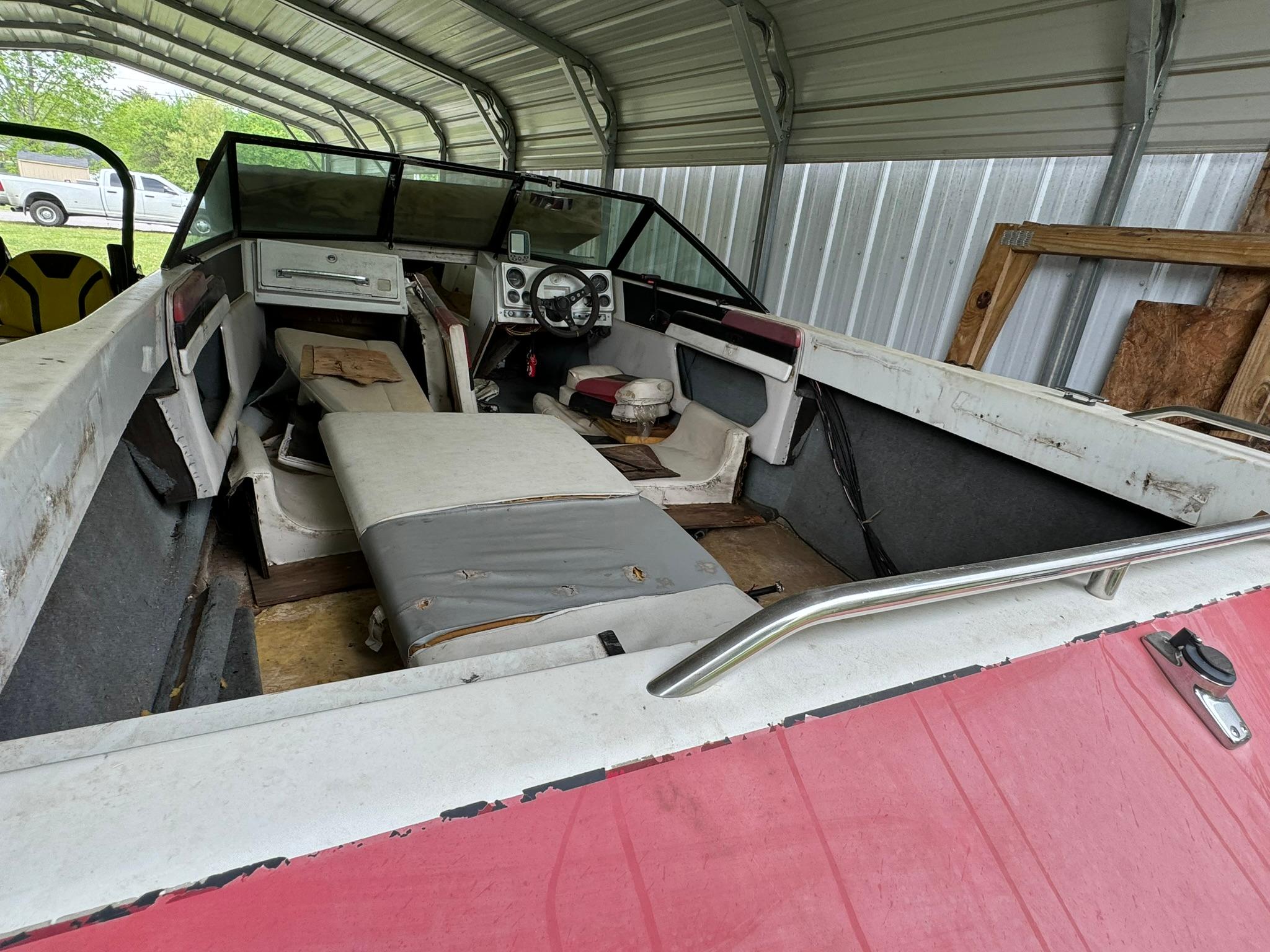 1989 Thunder Craft 18' Boat (no motor)