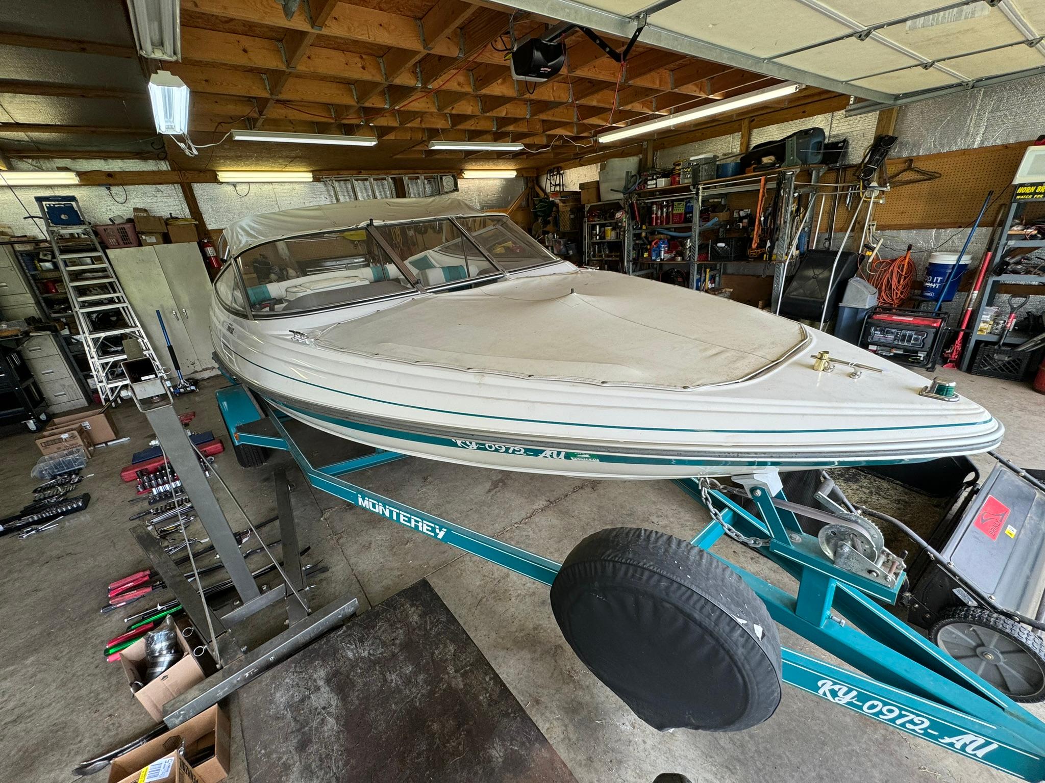 1992 Monterey 19' Boat