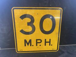 30 MPH  24x24