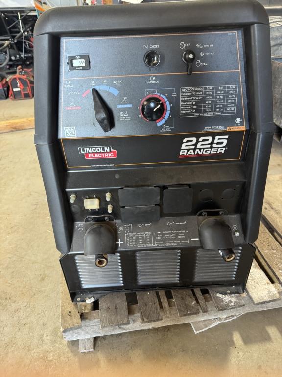 Lincoln Ranger 225 portable welder, 55 hours