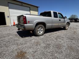 ’05 Chevy ½ ton pickup, 4x4, extended cab