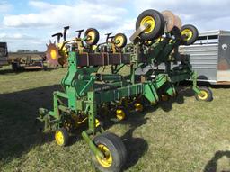 John Deere 845 Cultivator
