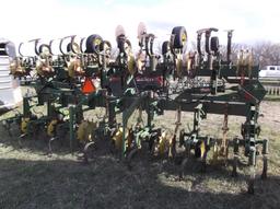 John Deere 845 Cultivator