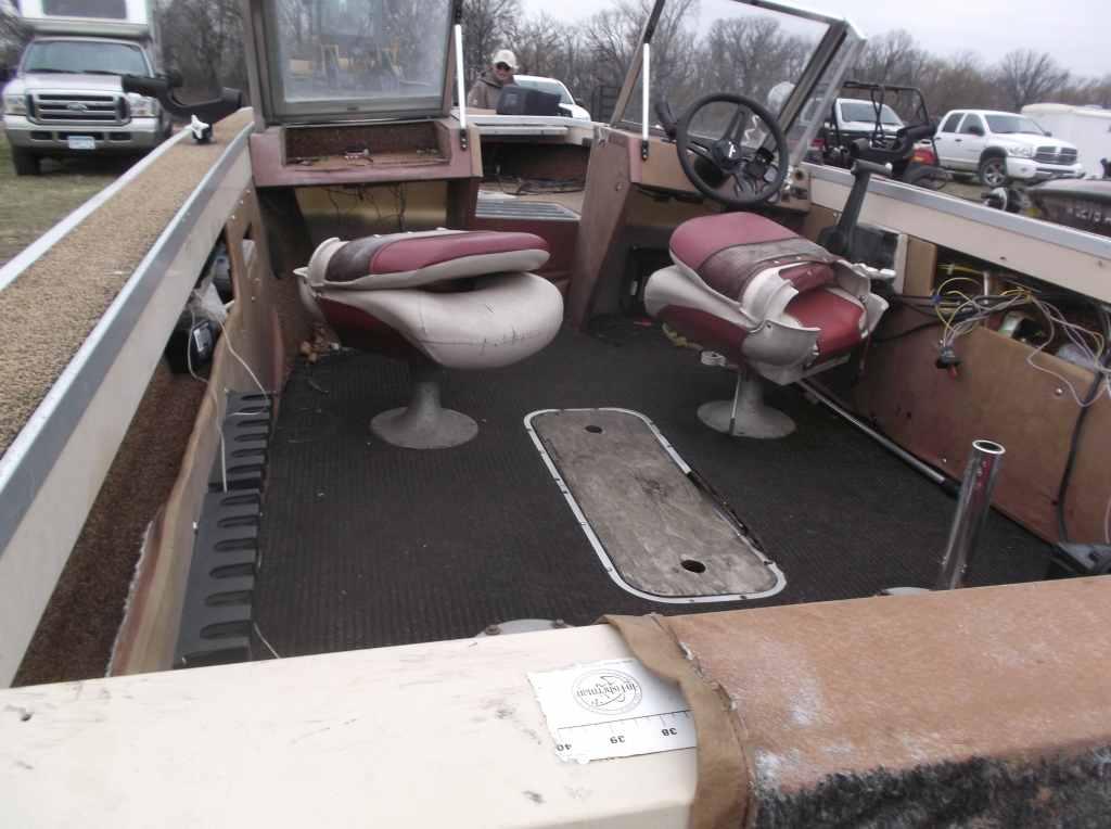 1985 Starcraft Boat