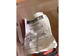 MotoMaster 2 Ton Floor Jack