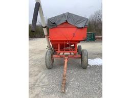 Gravity Wagon With Market Poly Hydraulic Auger