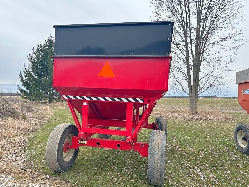 Bruns 400 Gravity Wagon With Bin Extensions