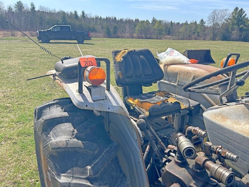 2-35 White Field Boss 2x4 O/S