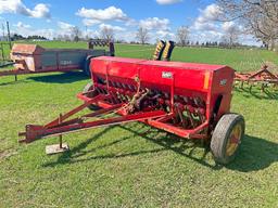 33 MF 15 Run Single Disc Seed Drill