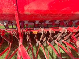 33 MF 15 Run Single Disc Seed Drill