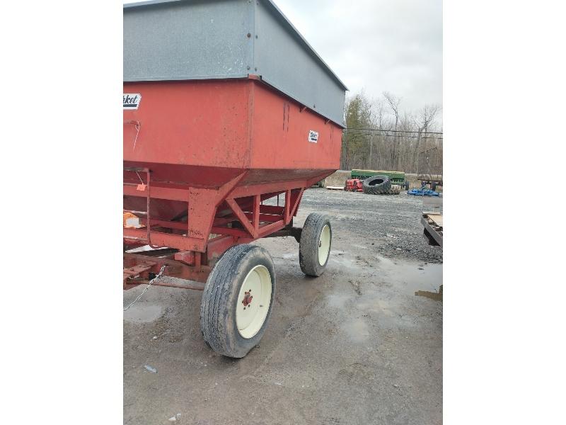 Market 300Bu Gravity Wagon