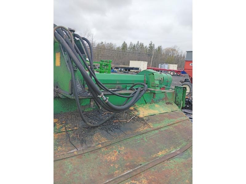 John Deere 1600 Centre Pivot Mower Conditioner - As Is