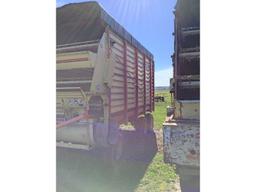 Dion 1016 SE Left Hand Unload 4 Beater Forage Wagon