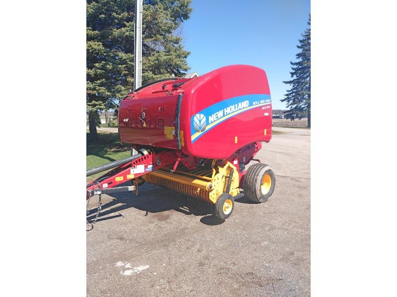 New Holland Roll Belt 450 Round Baler With Bale Slice