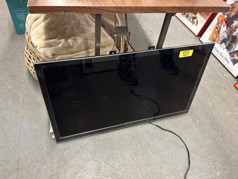 Panasonic 37" Flat Screen TV With Wall Mounts