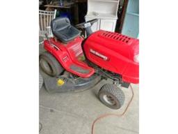 Yard Machine 15HP 42" Cut - No Key - Not Running