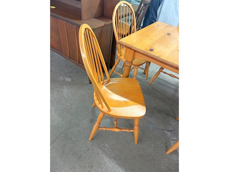 Pine Kitchen Table & 6 Chairs
