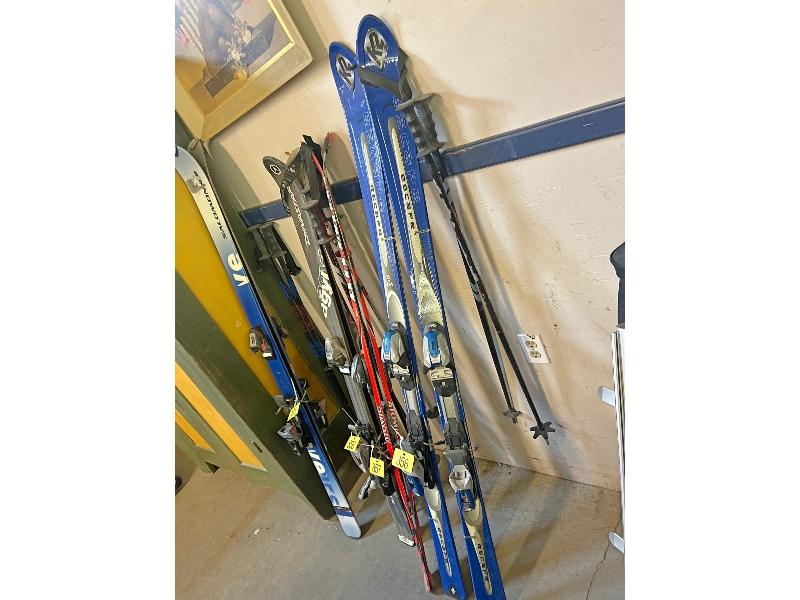 Escape Skis